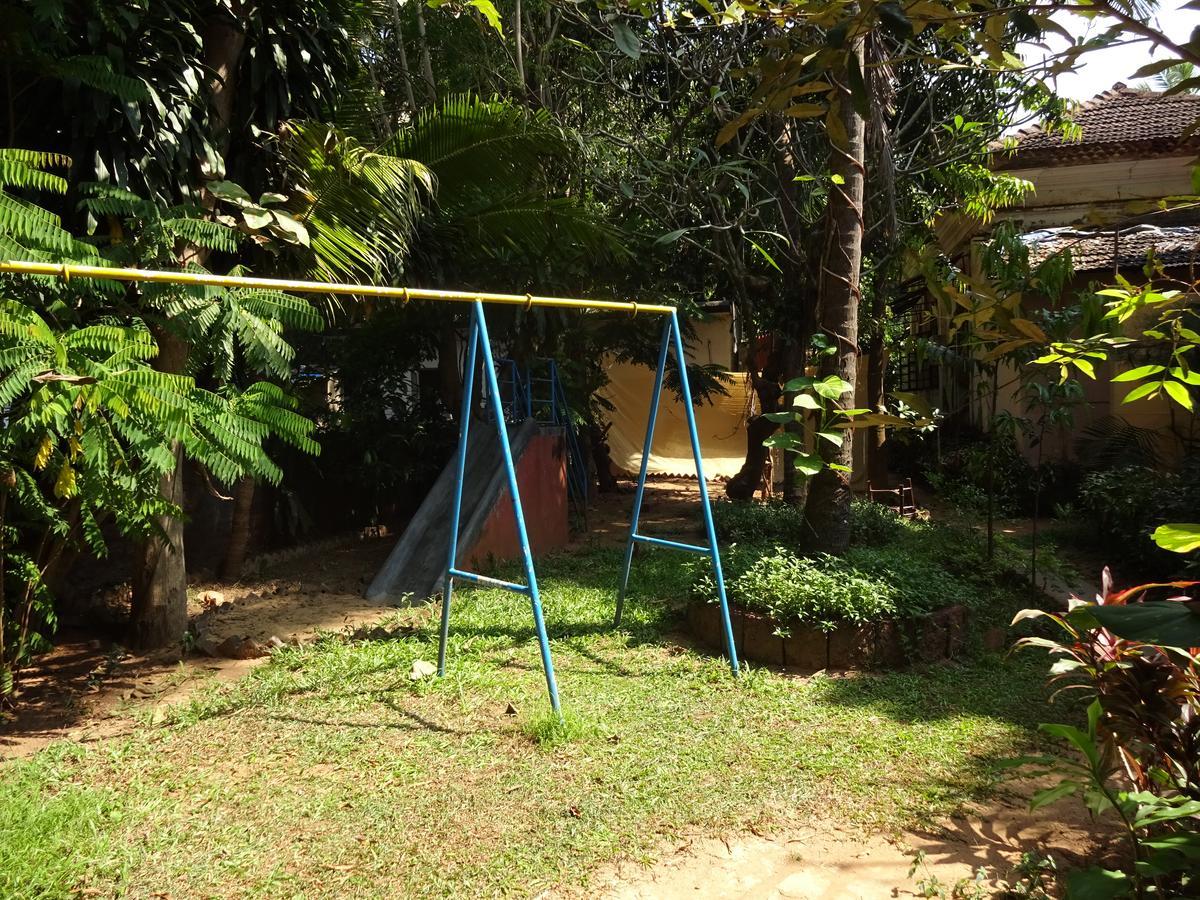 Dona Julia Beach Resort Calangute Eksteriør billede