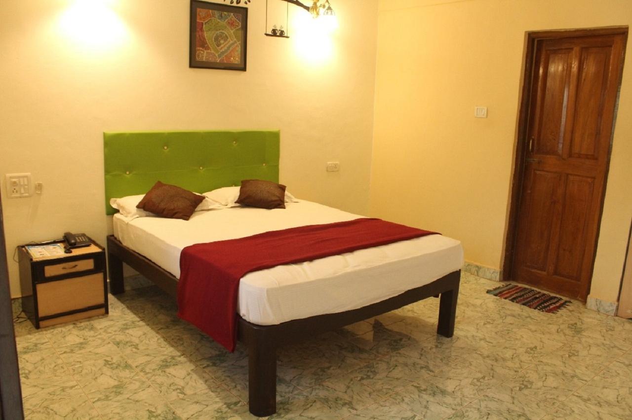 Dona Julia Beach Resort Calangute Eksteriør billede